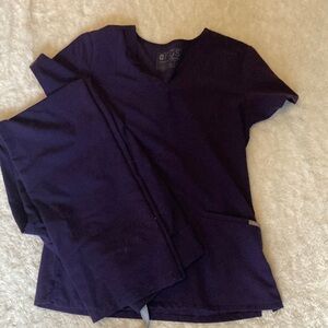 Figs scrub set purple